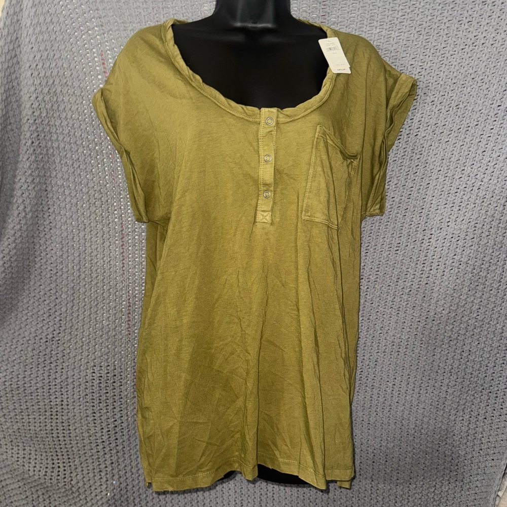 NEW Aerie Oversized Henley T-Shirt small nwt